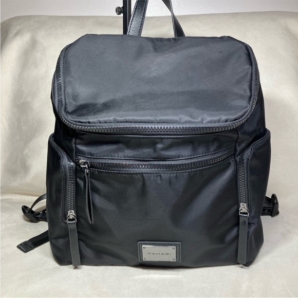 Tahari Black Nylon Travel Bag Backpack Silver Hardware Carry All EUC - Picture 1 of 8